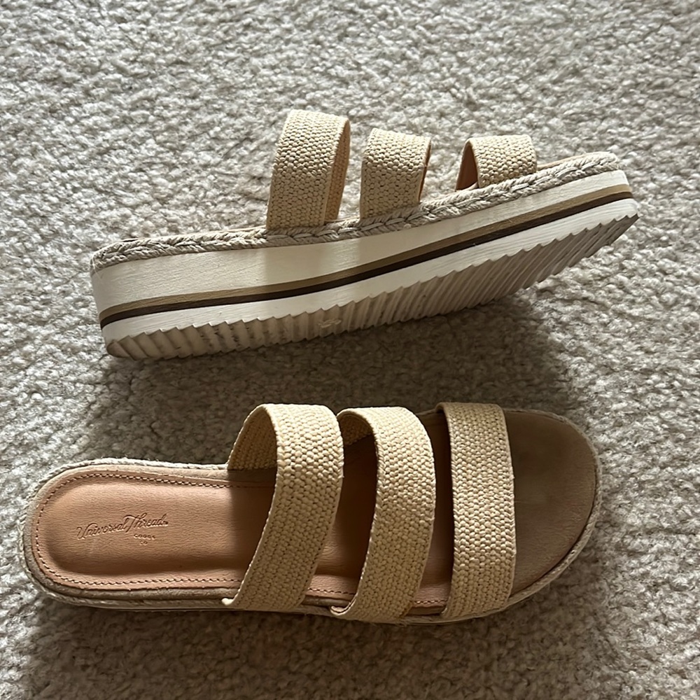 Universal Thread platform/wedge shoes.